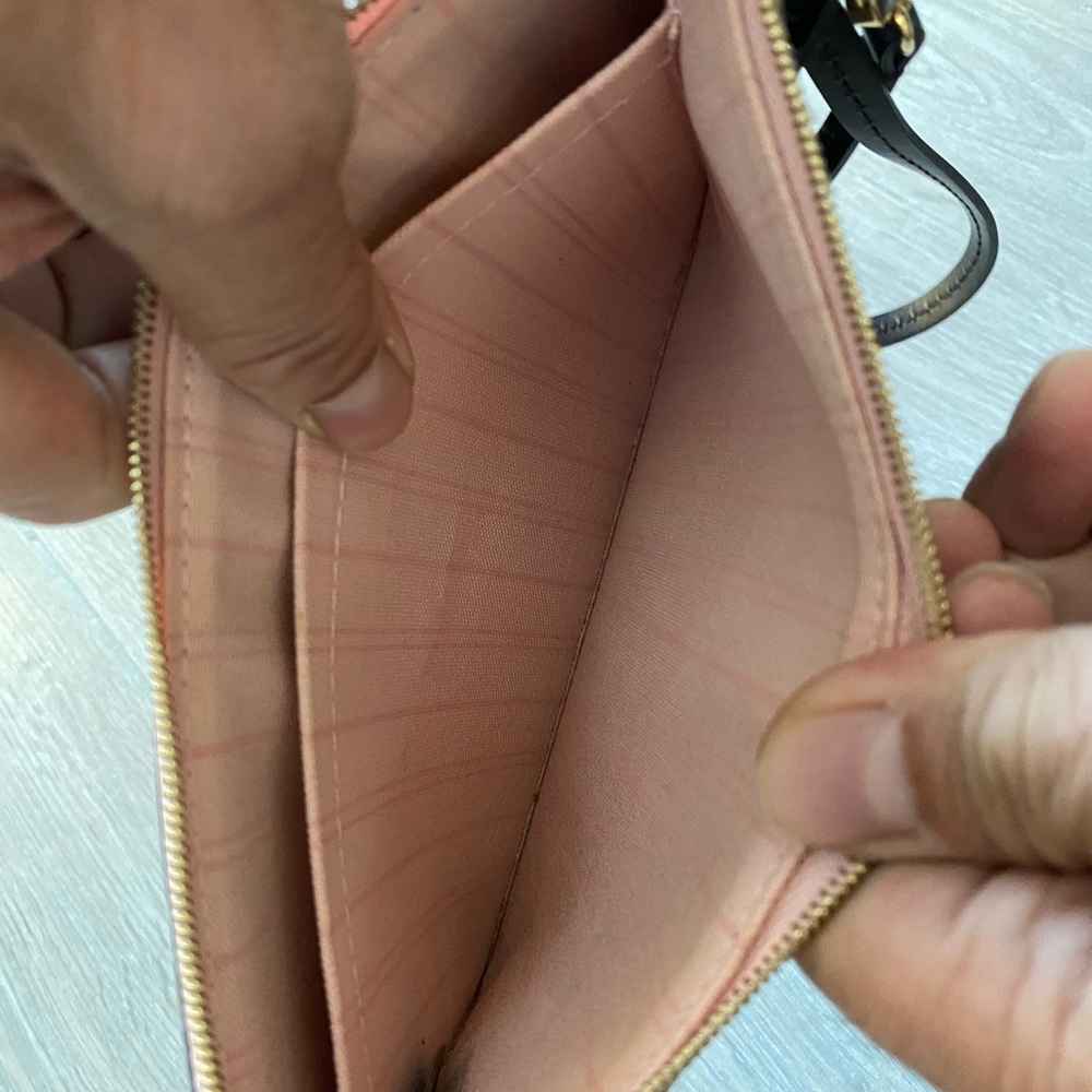 - SOLD-
Louis Vuitton Pouch for Neverful Ebene - Picture 5 of 14